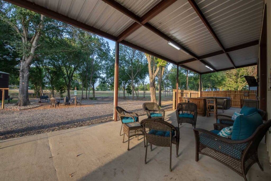 Desert Hills Barndominium Rentals Caldwell Texas