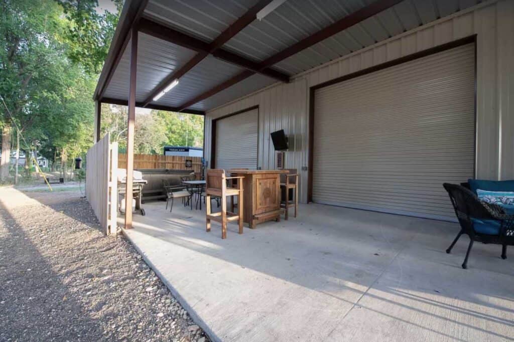 Desert Hills Barndominium Rentals Caldwell Texas