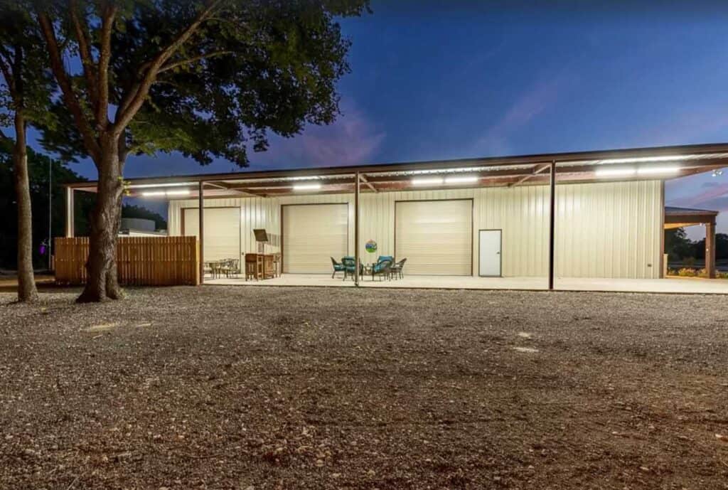 Desert Hills Barndominium Rentals Caldwell Texas